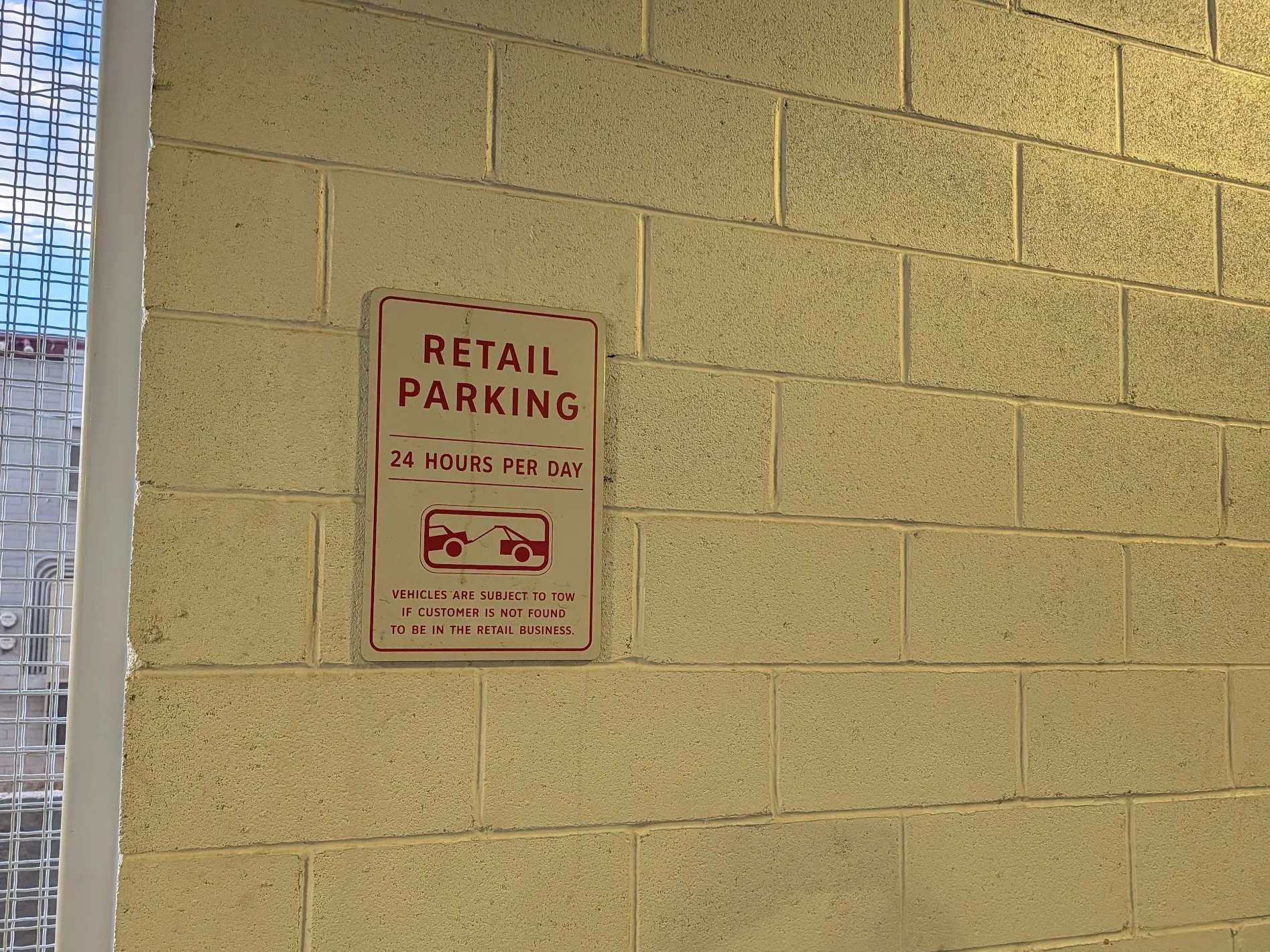 Honey 2 A Bee in Tempe AZ - Sign showing Retail Parking Garage Parking