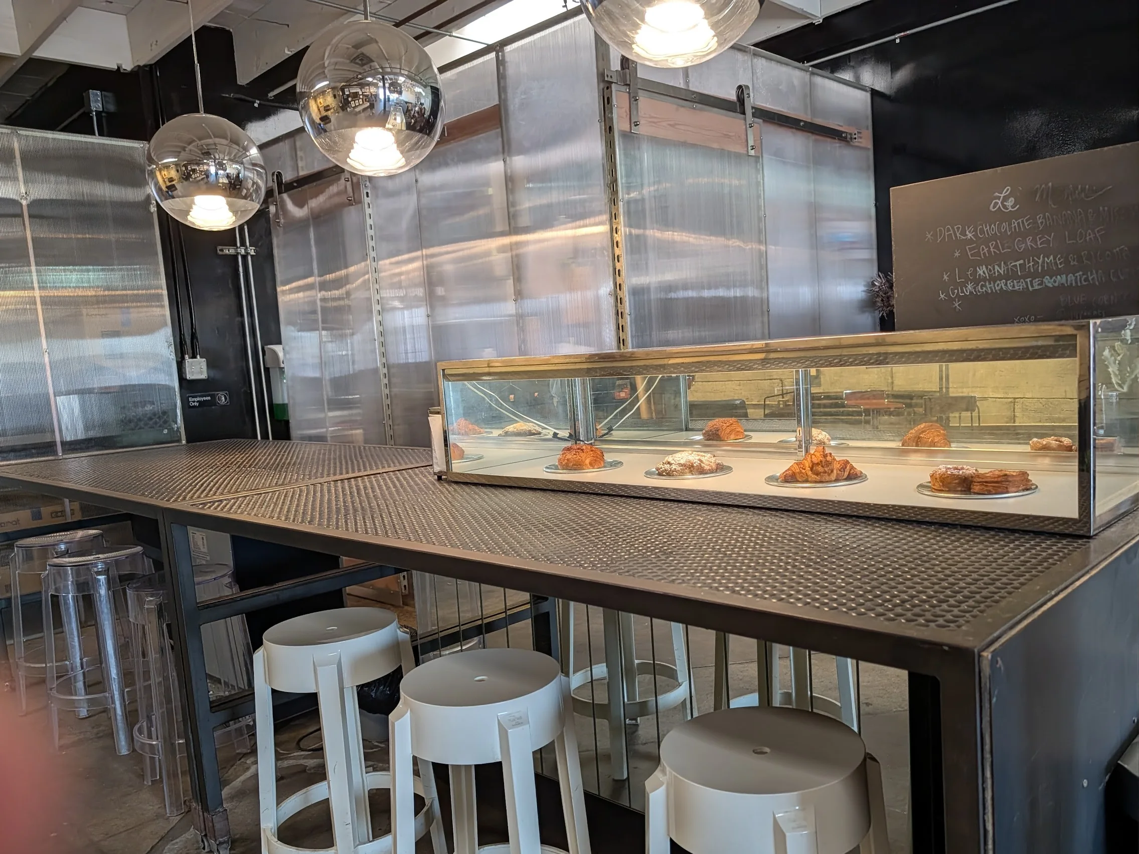 Aftermarket - Pastry and Dessert Case