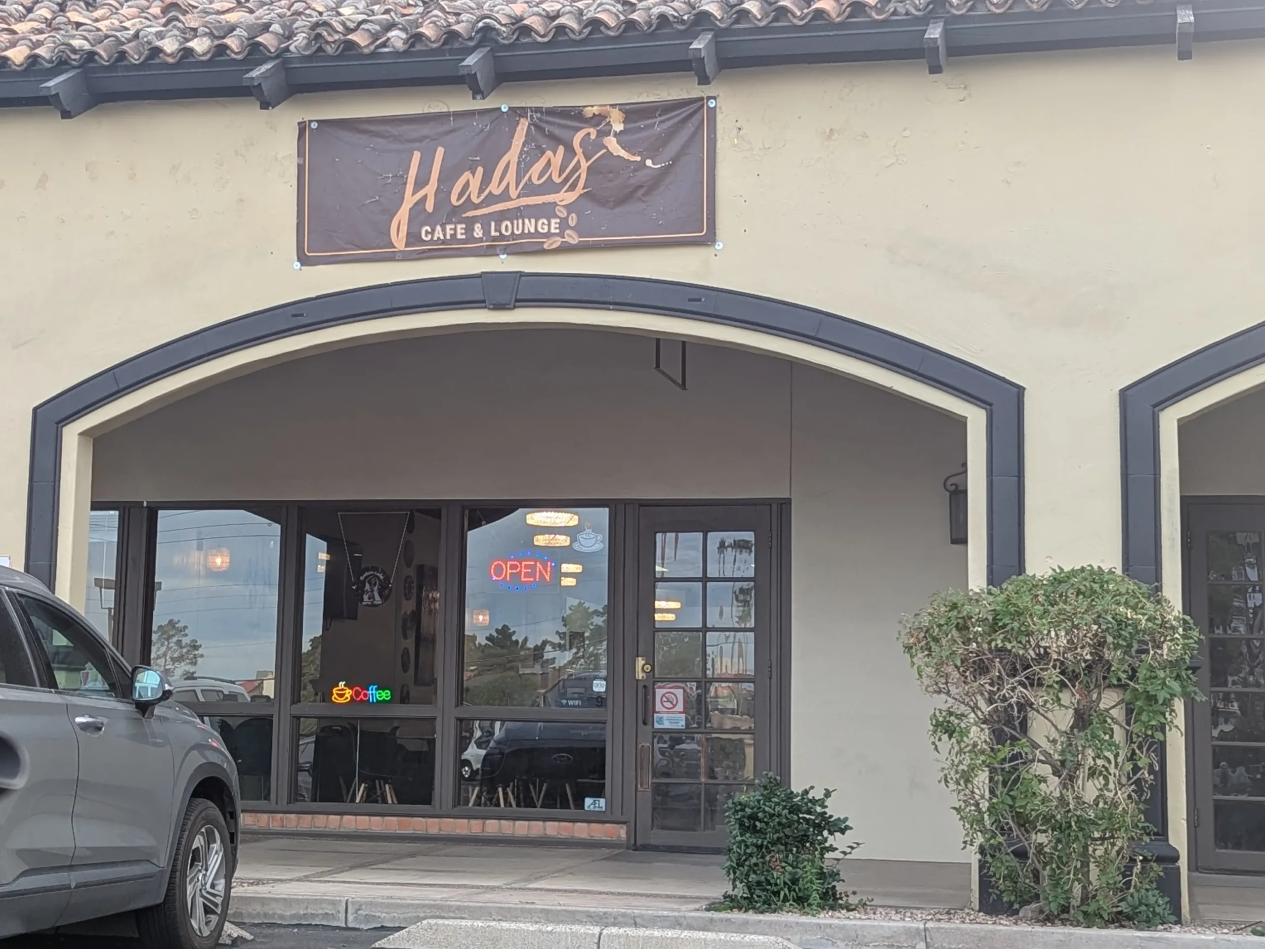 Hadas Cafe Launge. Image showing the Front View of the coffee shop