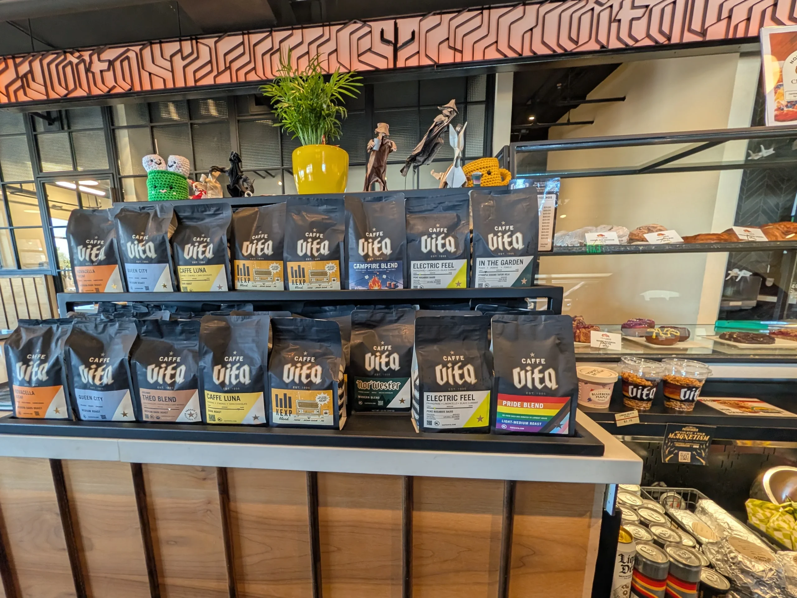 Cafe Vita Dessert Case and Coffee Bags for Sale